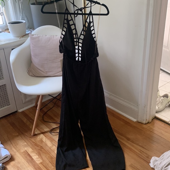 BNWT Backless strappy jumpsuit - Picture 2 of 2
